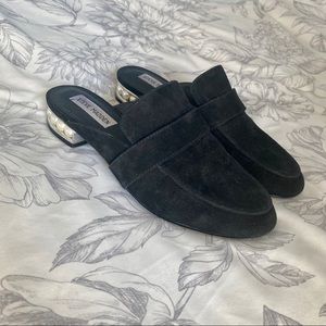 Steve Madden black pearl mules